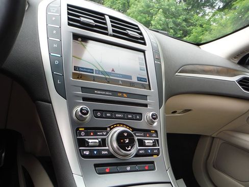 Used 2019 Lincoln MKZ Reserve w/ Reserve Plus Package FWD image 25
