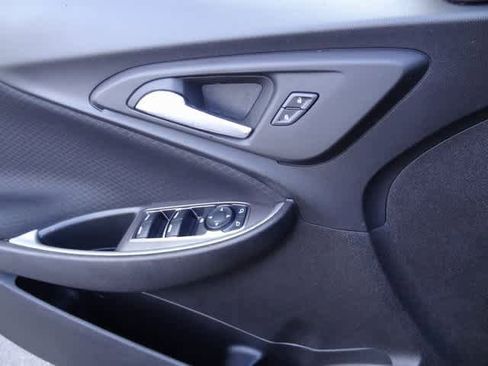 Used 2023 Chevrolet Malibu LT image 10