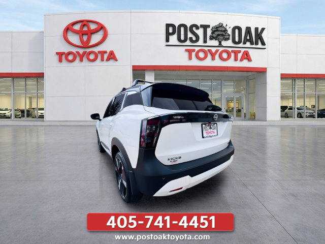Used 2026 Nissan Kicks SR FWD image 6
