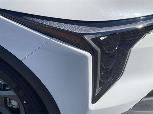 New 2025 Kia K4 LXS image 7