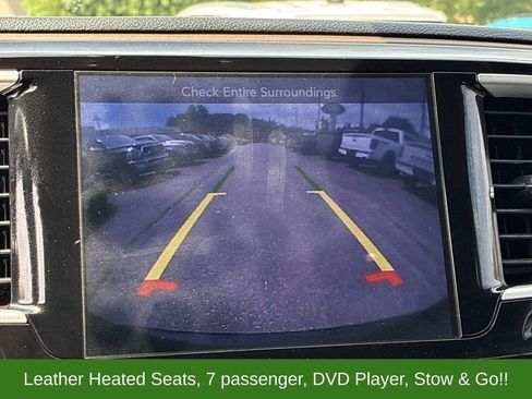 Used 2017 Chrysler Pacifica Touring-L FWD image 37
