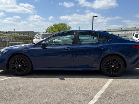 Certified 2025 Toyota Camry SE image 10