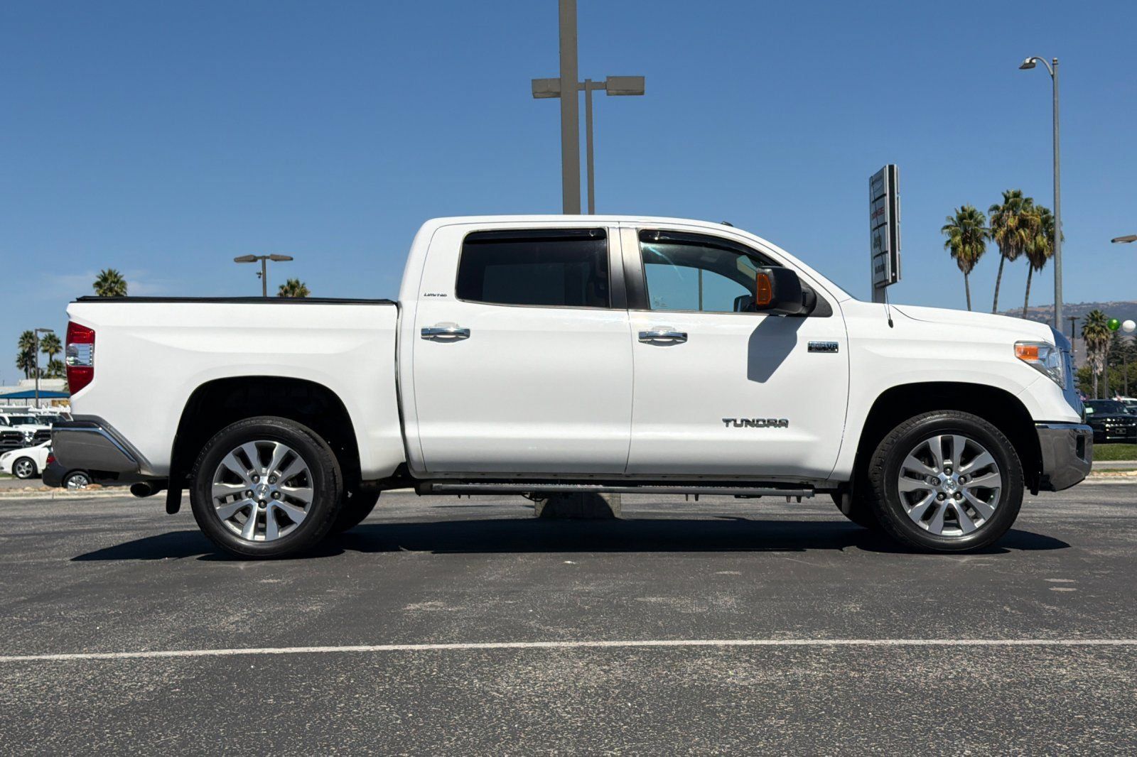 Used 2015 Toyota Tundra Limited AWD/4WD image 3