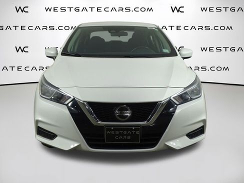 Used 2022 Nissan Versa SV w/ Trunk Package image 4