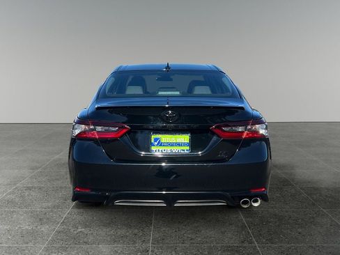 Used 2024 Toyota Camry SE AWD/4WD image 6