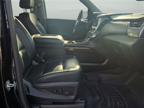 Used 2019 GMC Yukon SLT image 18