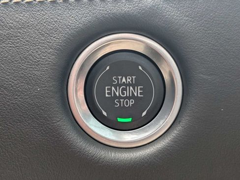 Used 2025 Cadillac Escalade V AWD/4WD image 30