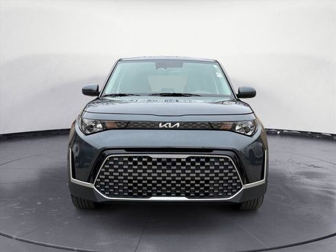 Used 2024 Kia Soul EX image 9