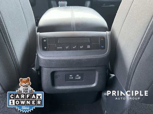Used 2024 Nissan Pathfinder SV AWD/4WD image 30