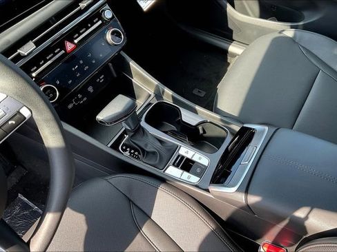 New 2025 Hyundai Santa Cruz SEL image 8