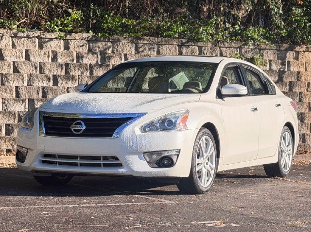 Used 2014 Nissan Altima 3.5 SL w/ Technology Package FWD image 16