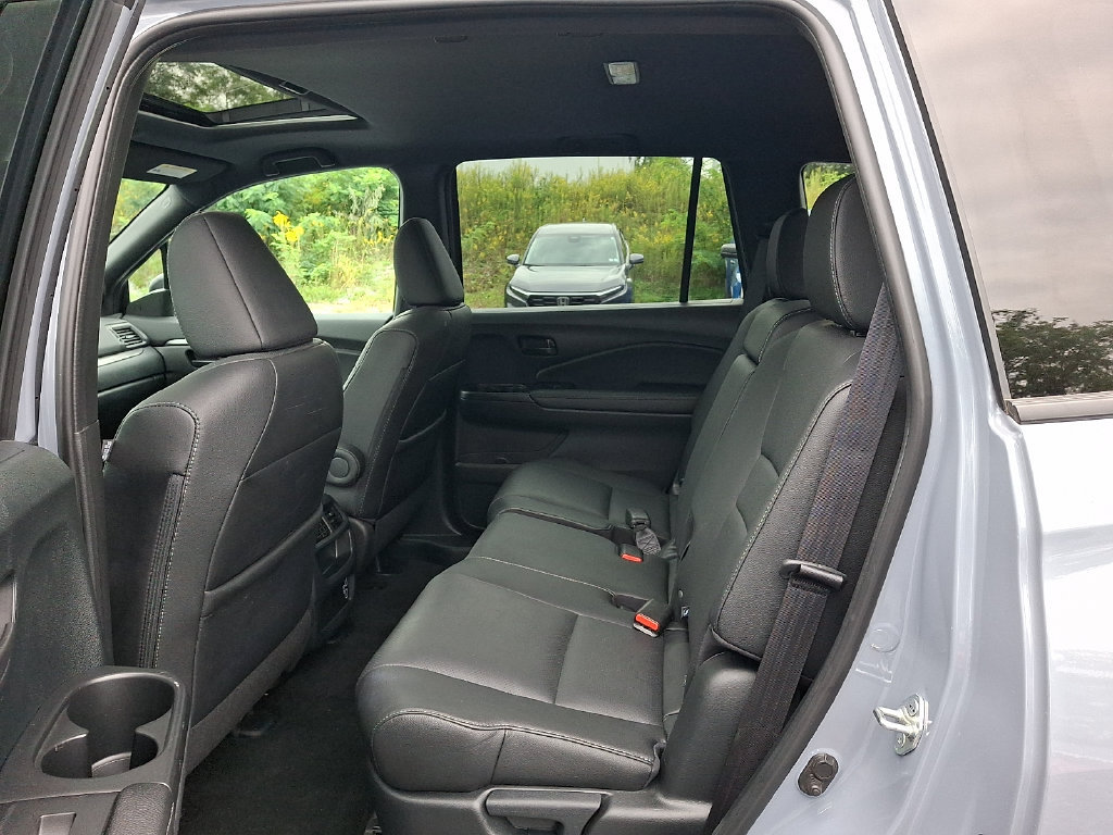 Used 2023 Honda Passport EX-L image 13
