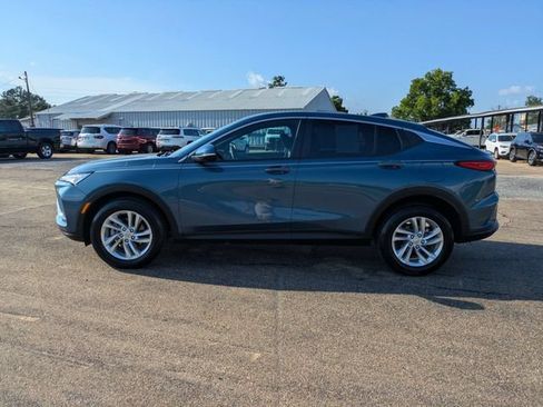 Used 2024 Buick Envista Preferred w/ Convenience II Package FWD image 7