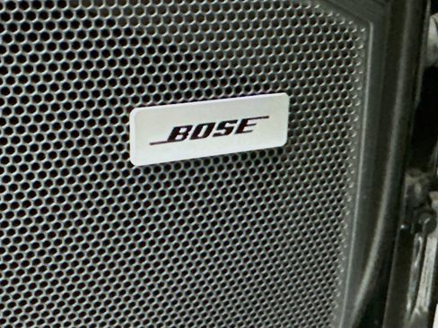 Used 2023 Porsche Cayenne AWD/4WD image 19