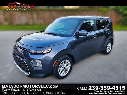 Used 2022 Kia Soul LX w/ Technology Package image 1