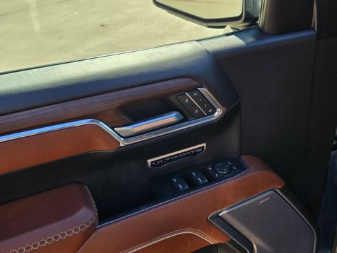 Certified 2023 GMC Sierra 1500 Denali Ultimate image 12