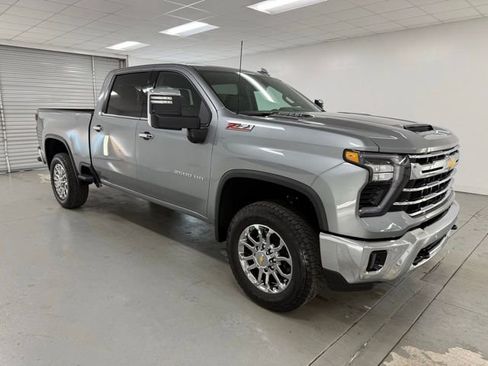 New 2026 Chevrolet Silverado 2500 LTZ w/ LTZ Convenience Package image 3