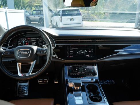 Used 2023 Audi RS Q8 AWD/4WD image 52