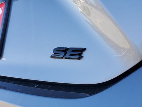 New 2026 Toyota Camry SE image 7