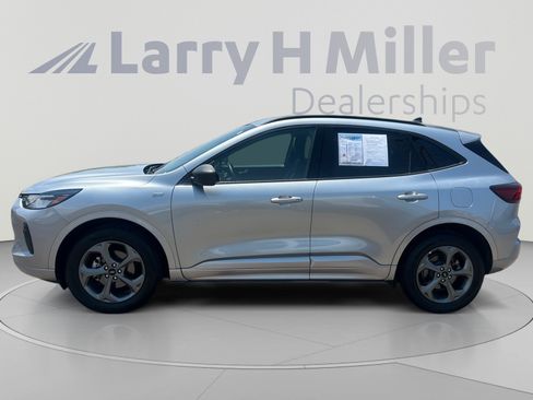 Used 2024 Ford Escape ST-Line AWD/4WD image 3