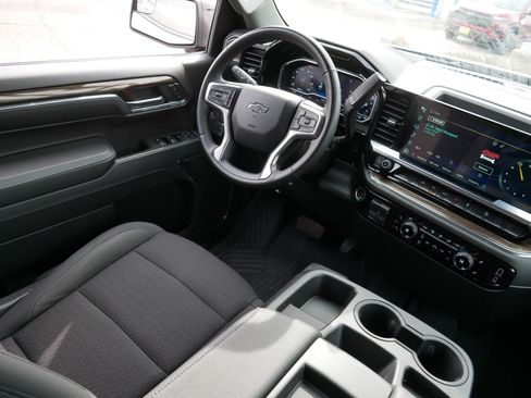 Used 2024 Chevrolet Silverado 1500 RST image 9