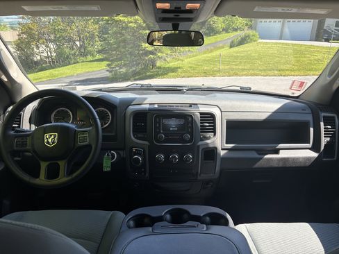 Used 2019 RAM 1500 Express w/ Express Value Package AWD/4WD image 14
