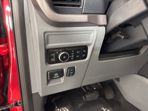 New 2025 Ford F150 XLT w/ Equipment Group 303A High image 18