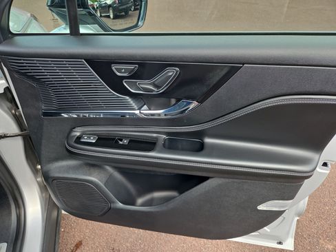 Used 2020 Lincoln Corsair AWD w/ Equipment Group 101A image 17
