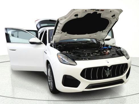 Used 2023 Maserati Grecale GT AWD/4WD image 9