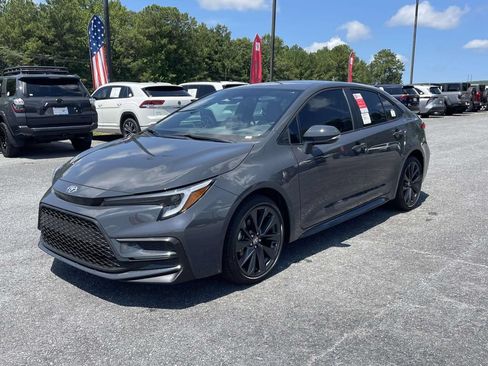 Used 2026 Toyota Corolla SE FWD image 5