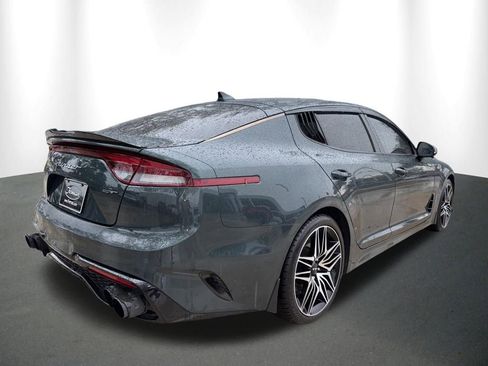 Used 2022 Kia Stinger GT2 image 14