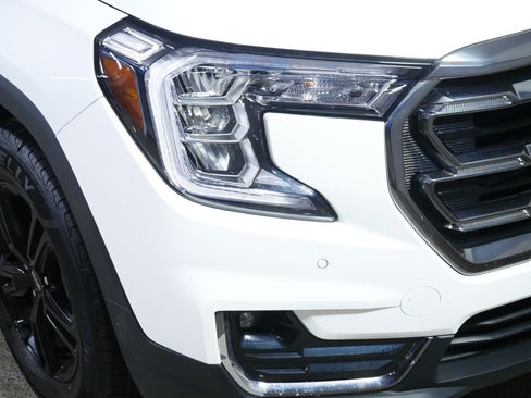 Used 2022 GMC Terrain AT4 w/ Infotainment Package II AWD/4WD image 16