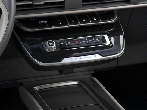 New 2025 Lincoln Corsair Grand Touring image 15