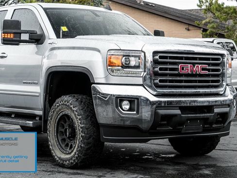 Used 2017 GMC Sierra 2500 SLE w/ HD SLE Preferred Plus Package image 7