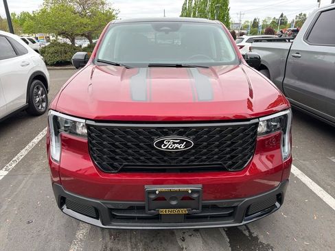 Used 2025 Ford Maverick Lariat w/ Black Appearance Package AWD/4WD image 2