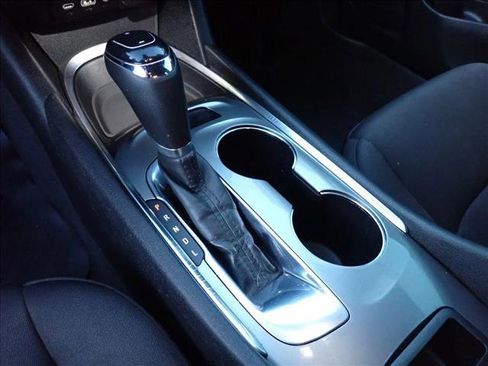 Used 2019 Chevrolet Malibu LT image 16