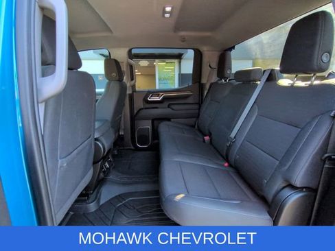 Used 2023 Chevrolet Silverado 1500 RST AWD/4WD image 25