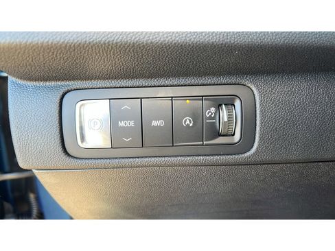 New 2026 Chevrolet Traverse LT image 23