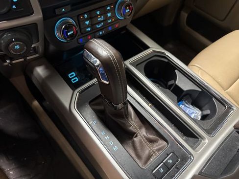 Used 2018 Ford F150 Lariat w/ Equipment Group 502A Luxury AWD/4WD image 6