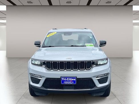 Used 2023 Jeep Grand Cherokee Limited AWD/4WD image 9