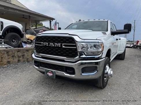 Used 2022 RAM 3500 Tradesman w/ Max Tow Package AWD/4WD image 3
