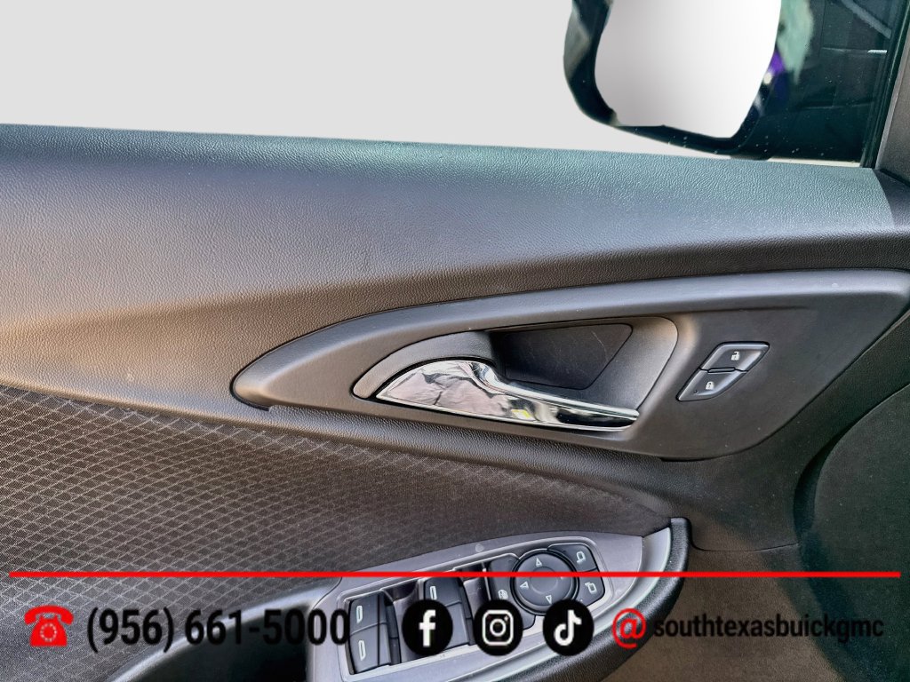 Used 2025 Chevrolet Malibu LS FWD image 10