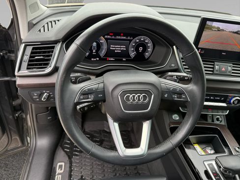 Used 2023 Audi Q5 e Premium Plus w/ Premium Plus Package AWD/4WD image 13