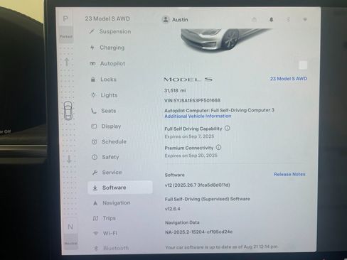 Used 2023 Tesla Model S Standard Range image 3