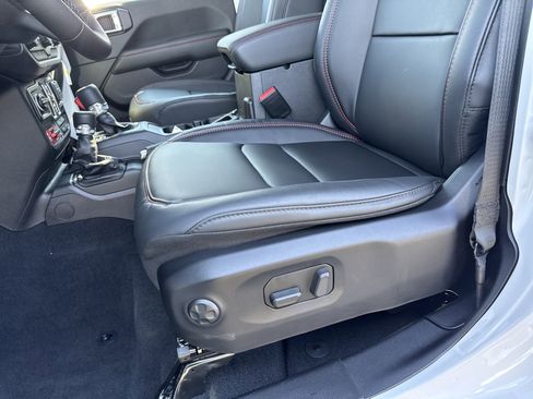 New 2026 Jeep Wrangler Unlimited Rubicon image 9