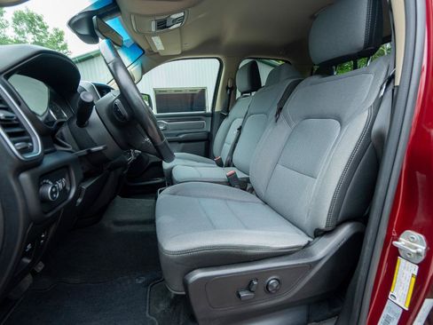 Used 2019 RAM 1500 Big Horn AWD/4WD image 13