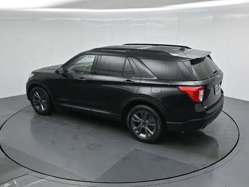 Certified 2022 Ford Explorer XLT w/ Equipment Group 202A image 48