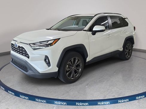 Used 2022 Toyota RAV4 XLE Premium AWD/4WD image 1