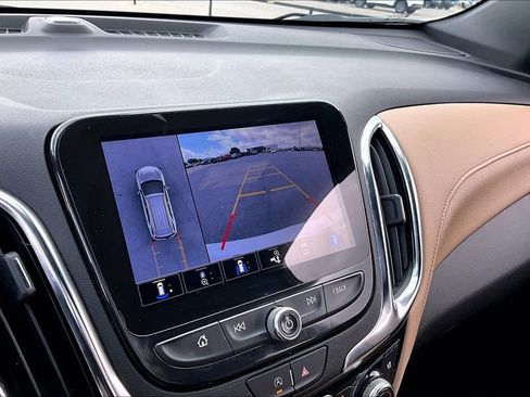 Used 2024 Chevrolet Equinox Premier FWD image 22