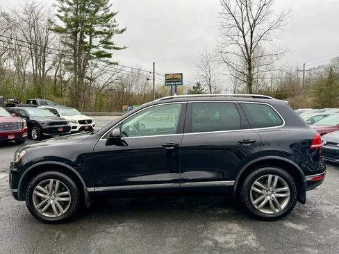 Used 2016 Volkswagen Touareg TDI image 5